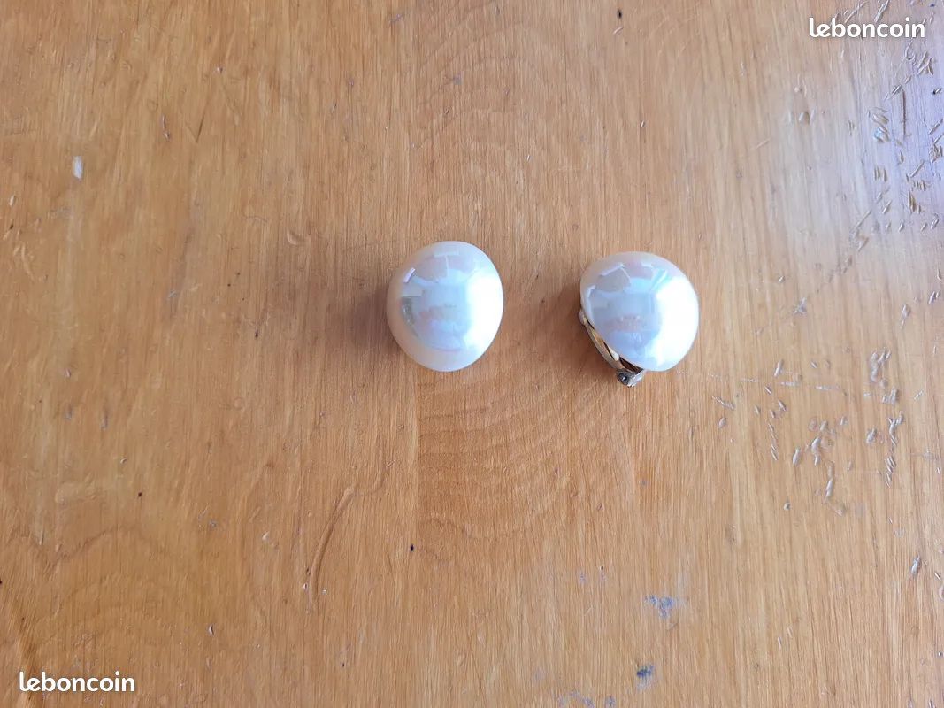 Boucles d'oreilles perles (image 1)