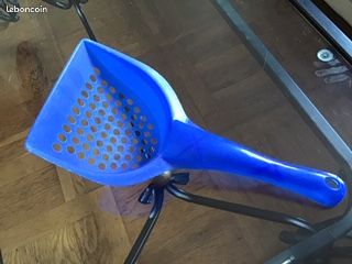 TIP Pelle chat + objet rigolo (image 1)