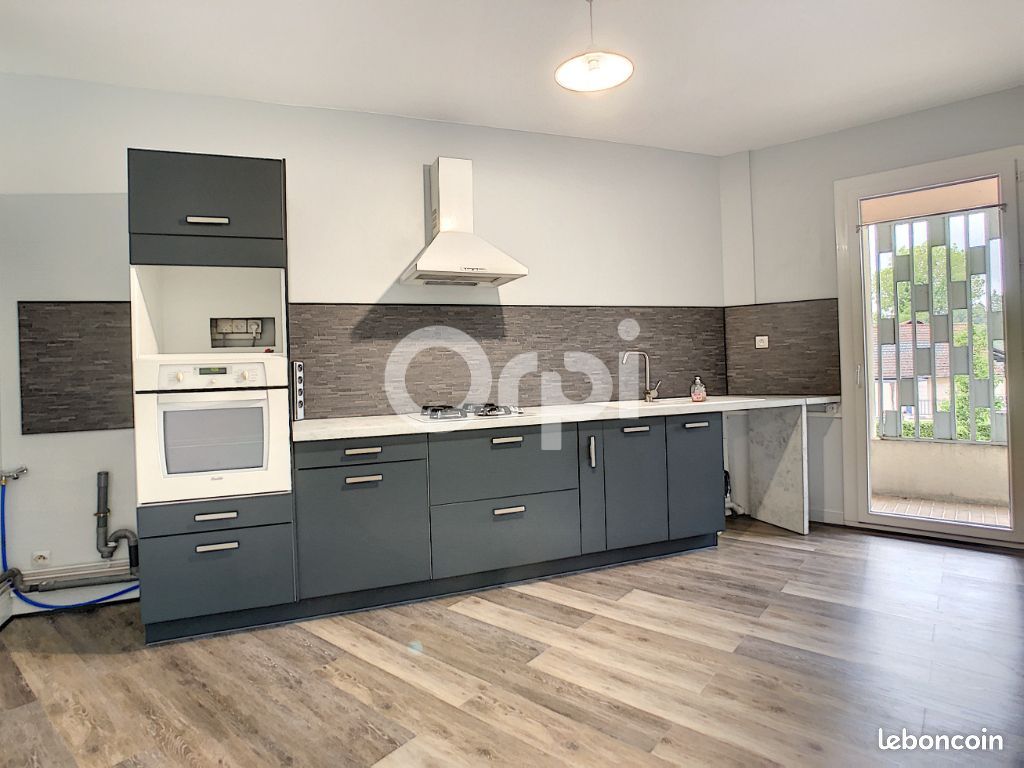 Appartement 3 pièces 71 m² · à Brive-la-Gaillarde · 71 m² · 770 €