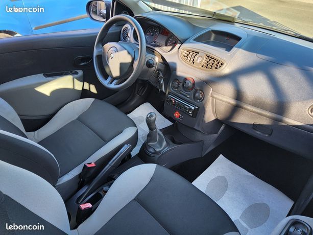 Renault Clio 3 1.2 Access (image 5)