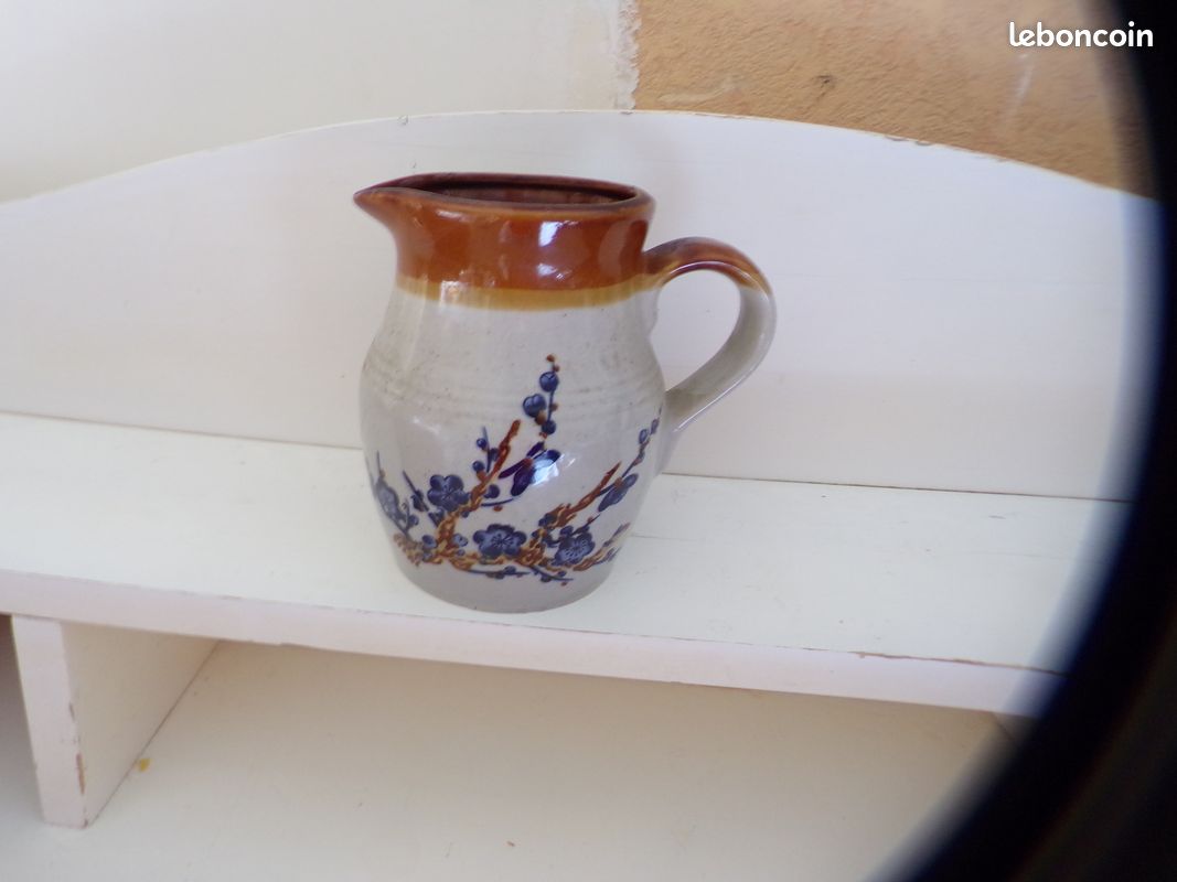 Cruche à eau (image 1)