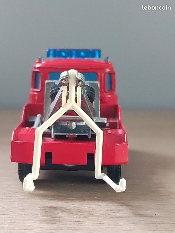 VEHICULE 1/60 CAMION Mercedes Pompier Solido Hachette EUR 10,00
