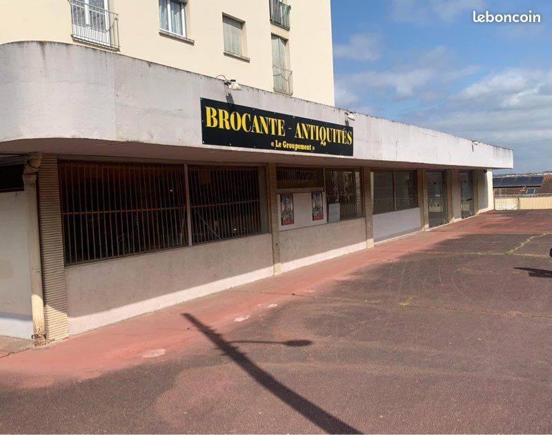 Local commercial 780 m² – Toulouse Soupetard – Proche rocade et centre-ville À vendre – Grand local commercial de 780 m² à Toulouse, secteur Soupetard / La Roseraie (image 1)