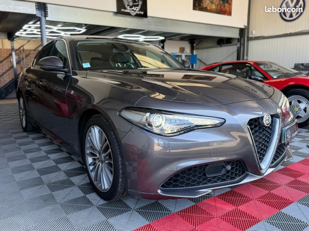 Alfa Romeo Giulia MY20 2.2 190 ch AT8 Ti (image 4)