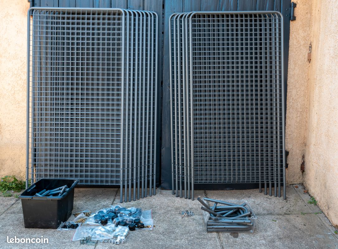 15 grilles d'exposition professionnelles 2 × 1 m – 9 avec roulettes (image 1)