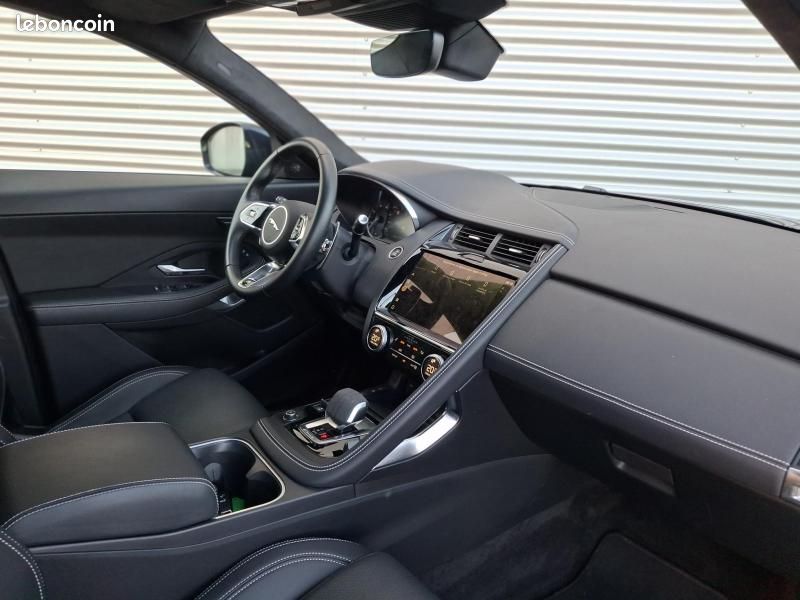 Jaguar E-Pace P300e PHEV R-Dynamic Black BVA AWD (image 11)