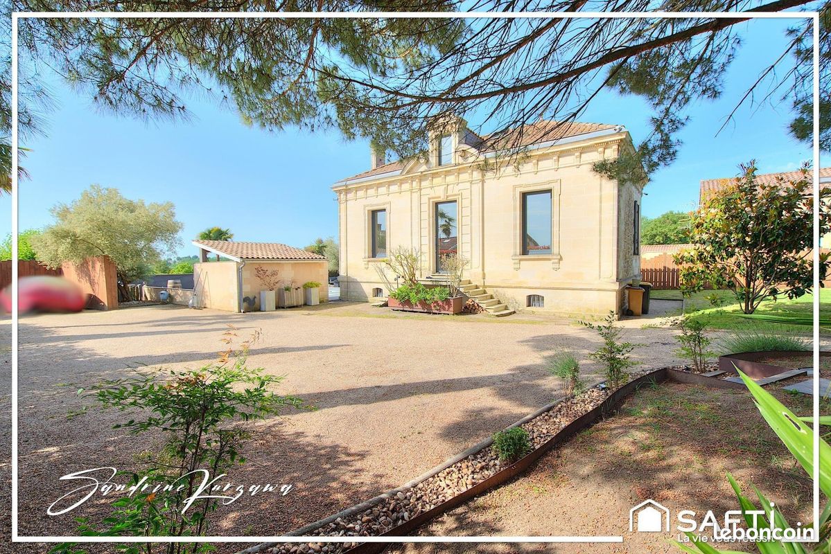 Maison 6 pièces 140 m² · à Saint-Ciers-de-Canesse · 140 m² · 435 000 €