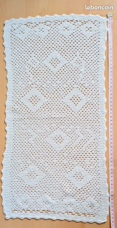 Lot napperons au crochet+ 1 bonnet bébé (image 17)