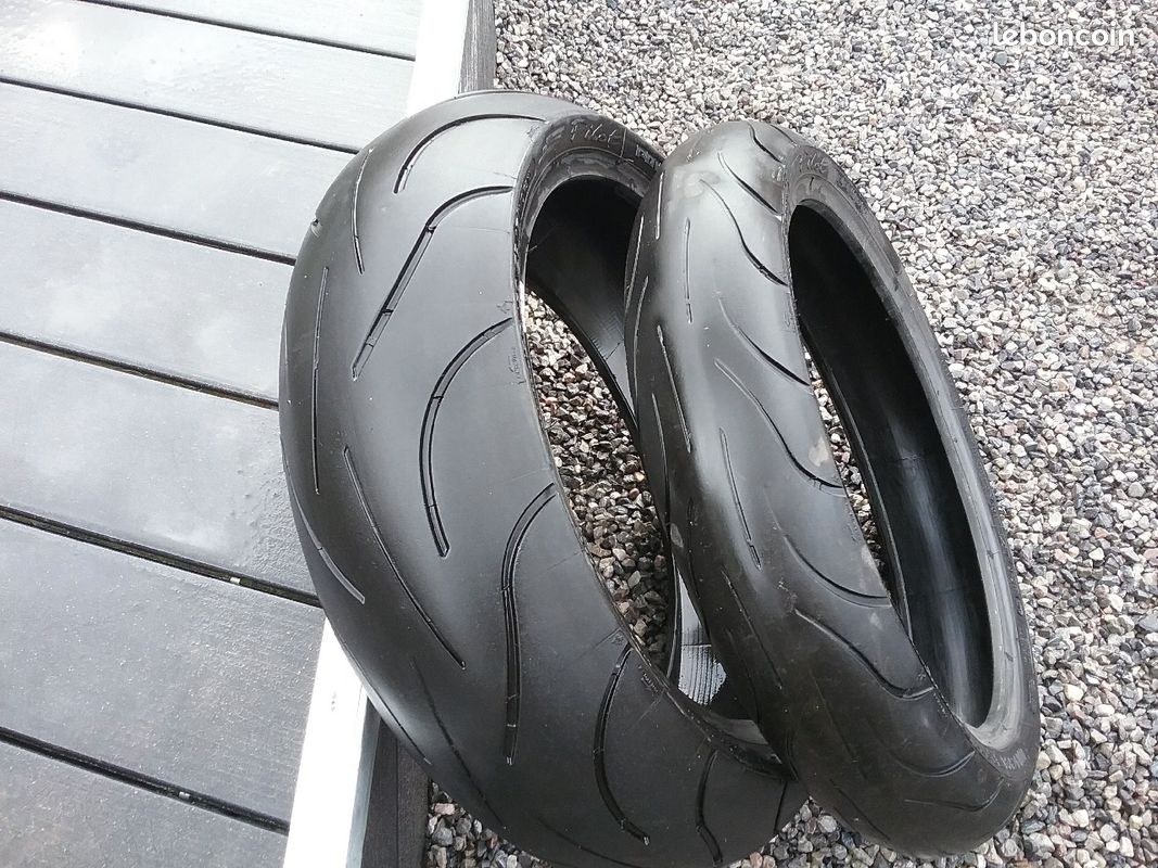 Pneu moto (image 2)