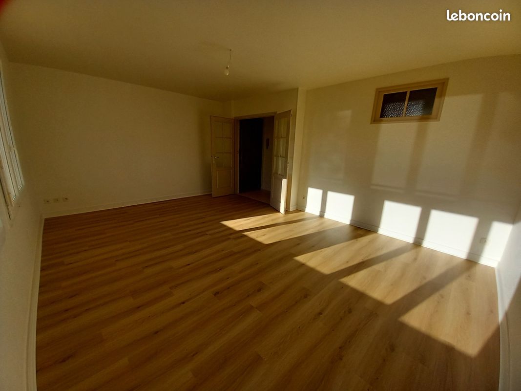 Appartement 3 pièces 74 m² · à Paray-le-Monial · 74 m² · 670 €/mois