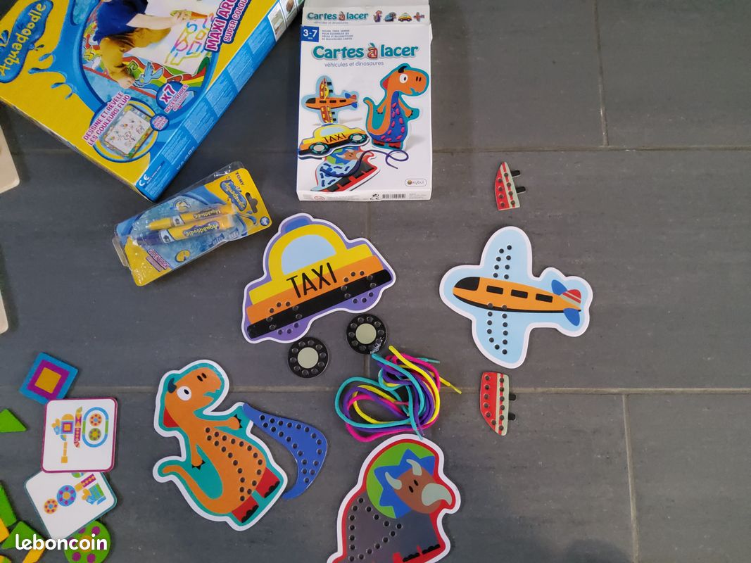 Lot de jouets (image 3)