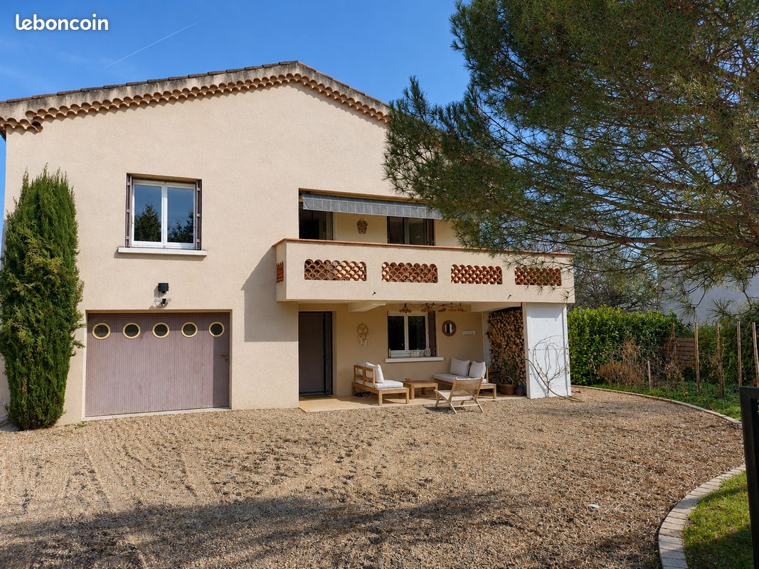 Maison 6 pièces 125 m² · à Montrond-les-Bains · 125 m² · 289 000 €