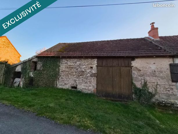 Parking/box 312 m² ECHASSIERES