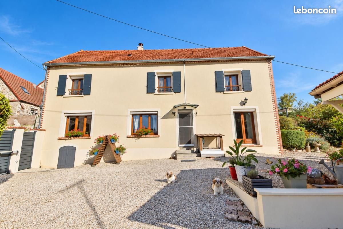 Maison 5 pièces 163 m² · à Viffort · 163 m² · 299 500 €