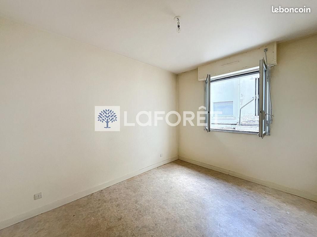 Appartement 3 pièces 60 m² - Parthenay 79200 (image 3)
