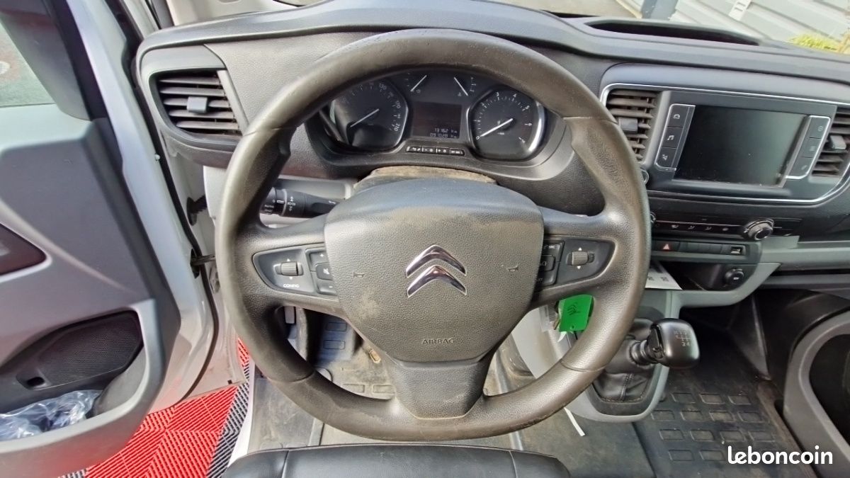 Citroën Jumpy FOURGON m bluehdi 120 ss bvm6 driver (image 13)