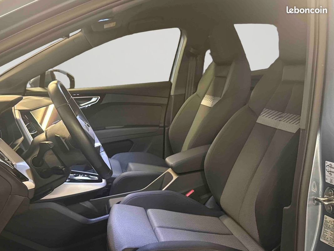 AUDI Q4 e-tron 40 204 ch 82 kWh Executive (image 12)