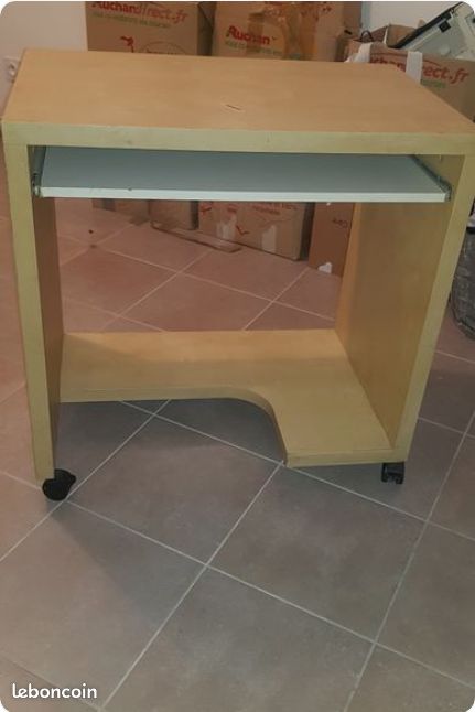 Bureau ikea (image 1)