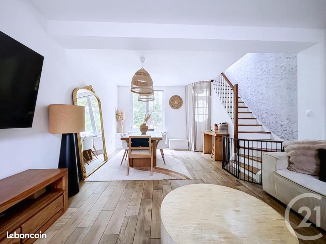 Maison 4 pièces 93 m² · à Villeneuve-d'Ascq · 93 m² · 299 000 €