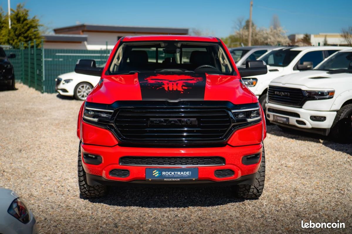 Dodge RAM 1500 Red Devil Long Bed 5.7 V8 HEMI 401 ch 4x4 – Night Pack – Offroad (image 4)