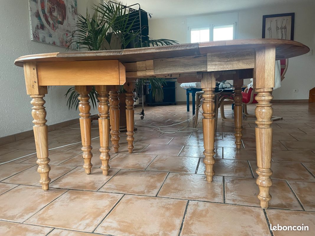 Table en bois (image 3)