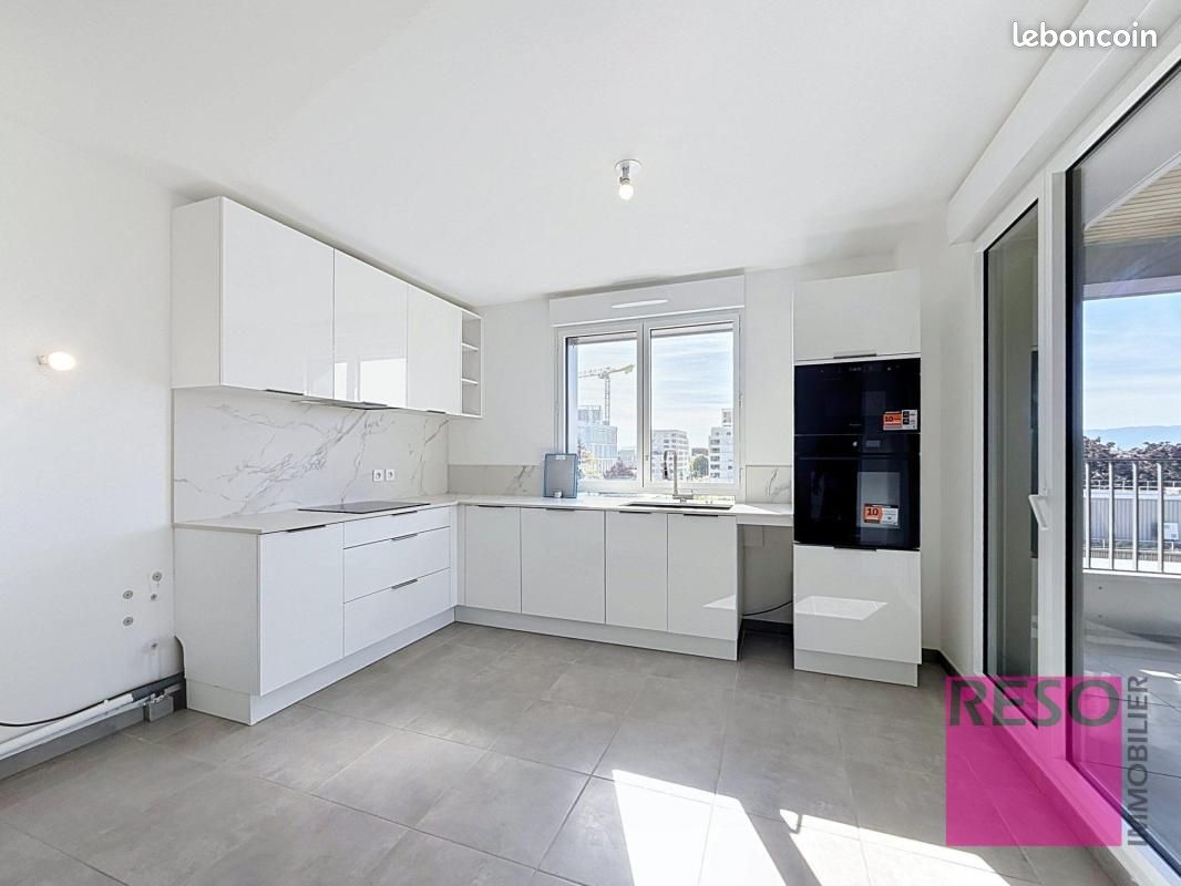 Appartement 4 pièces 80 m² · à Ambilly · 80 m² · 2 200 €/mois