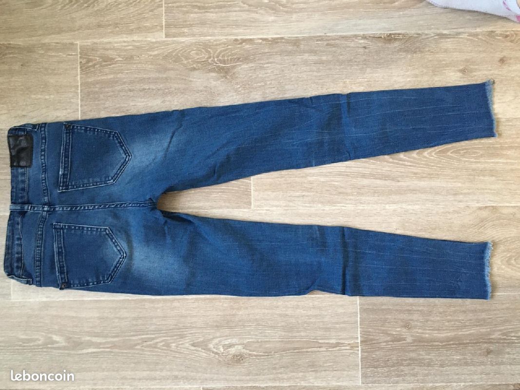 Jean (image 2)