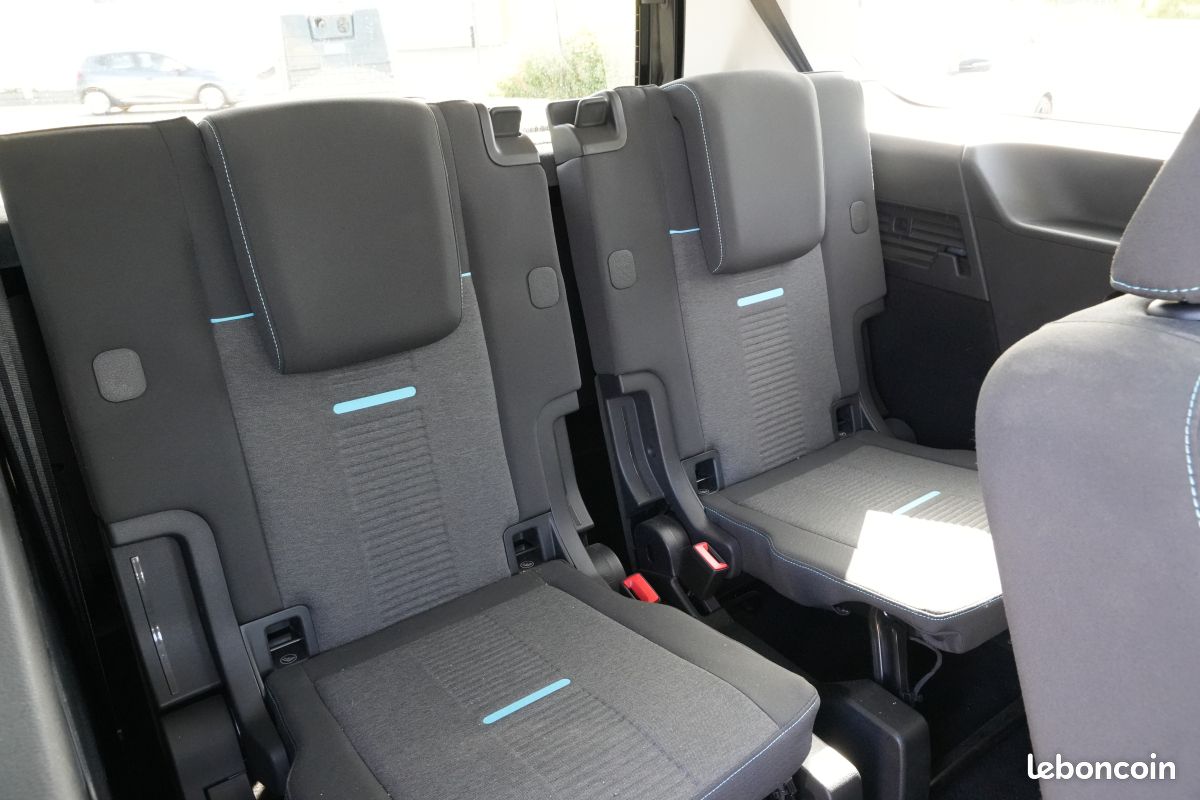 FORD Tourneo CONNECT III L2 2.0 ECOBLUE 122 DCT7 ACTIVE 7 PLACES (image 29)