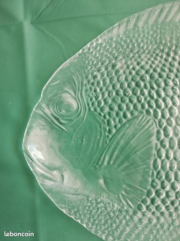 Lot de 2 assiettes poisson en verre moulé Codec Arcoroc vintage (image 3)