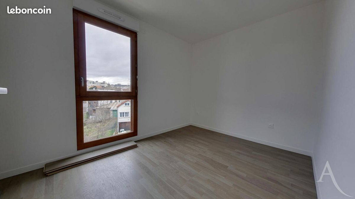 Appartement a louer montreuil - 4 pièce(s) - 69 m2 - Surfyn