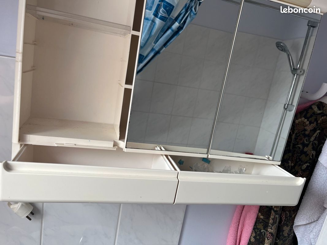 Armoire de toilette (image 2)