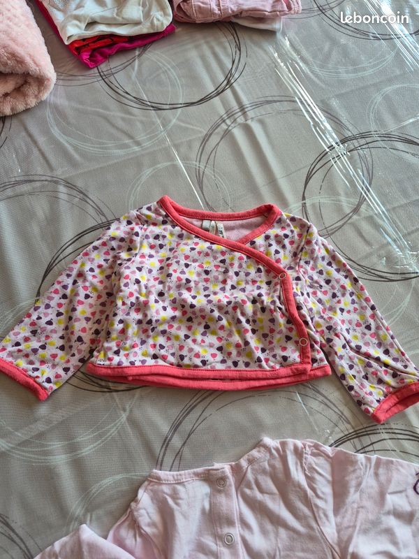Vêtements bébé fille 1mois en lot (image 16)