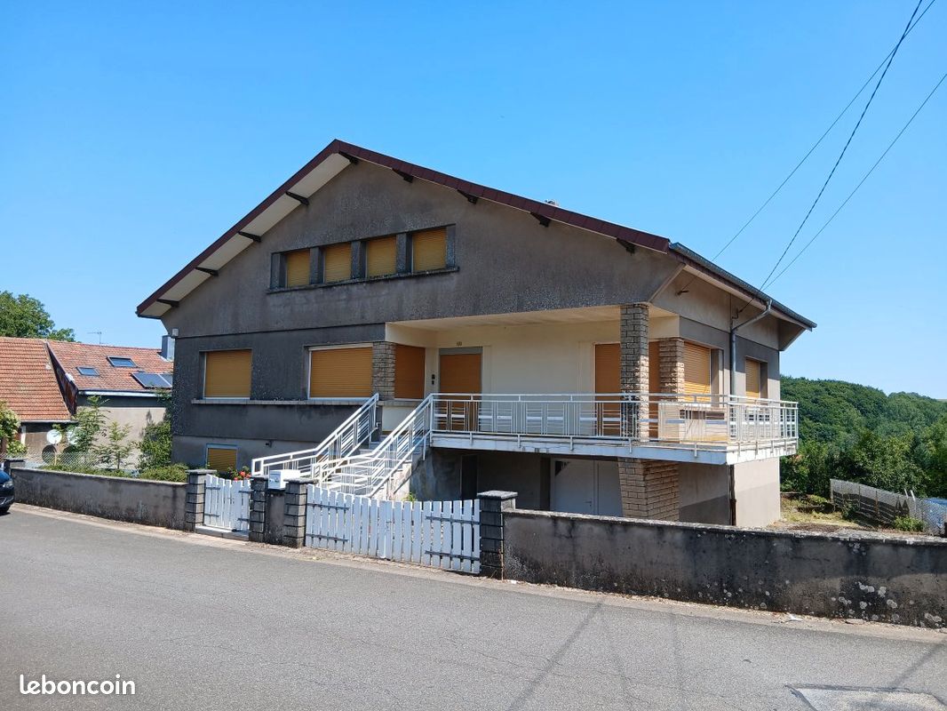 Maison 8 pièces 180 m² · à Hussigny-Godbrange · 180 m² · 280 000 €