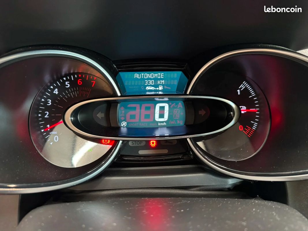 Renault clio iv 0.9 tce 90 intens (image 29)