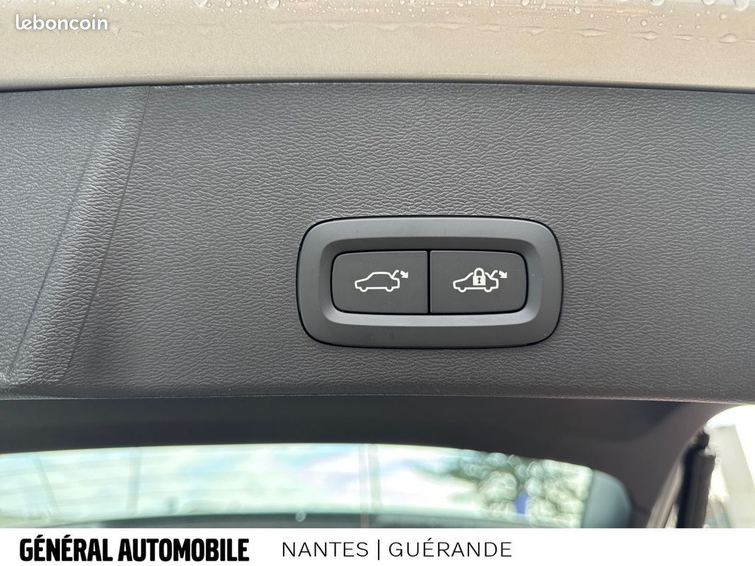 VOLVO XC40 B3 163 ch DCT7 Ultra (image 22)