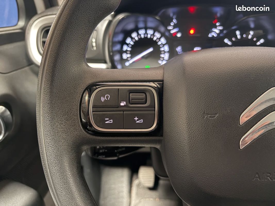 Citroen C3 Feel 82 ch - Origine France - Courroie effectuée - Radars de recul - GPS (image 9)