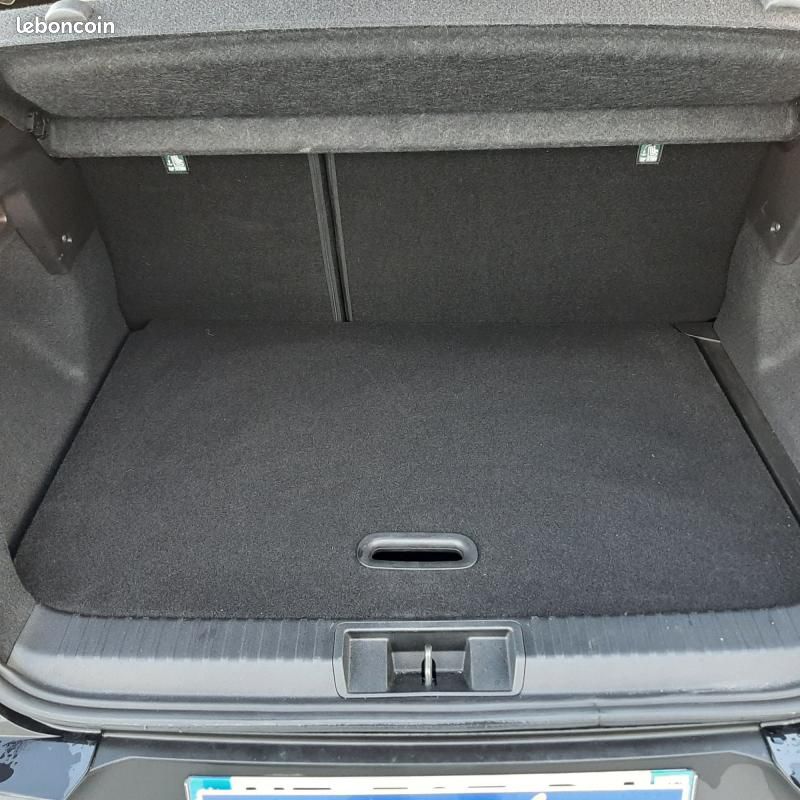 Renault Captur 1.3 TCE 140 MHEV TECHNO (image 42)