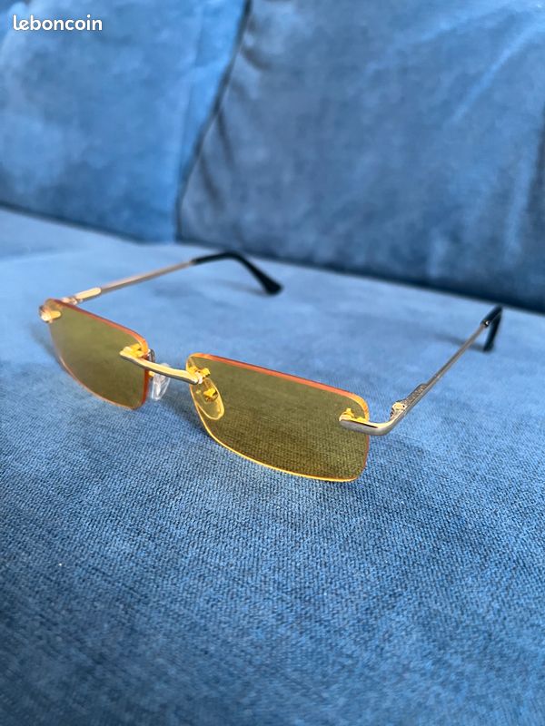 Lunettes de soleil en TRÈS BON ÉTAT (image 5)