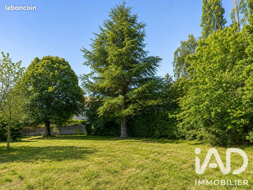 Terrain 773 m² · à Corquilleroy · 773 m² · 54 900 €