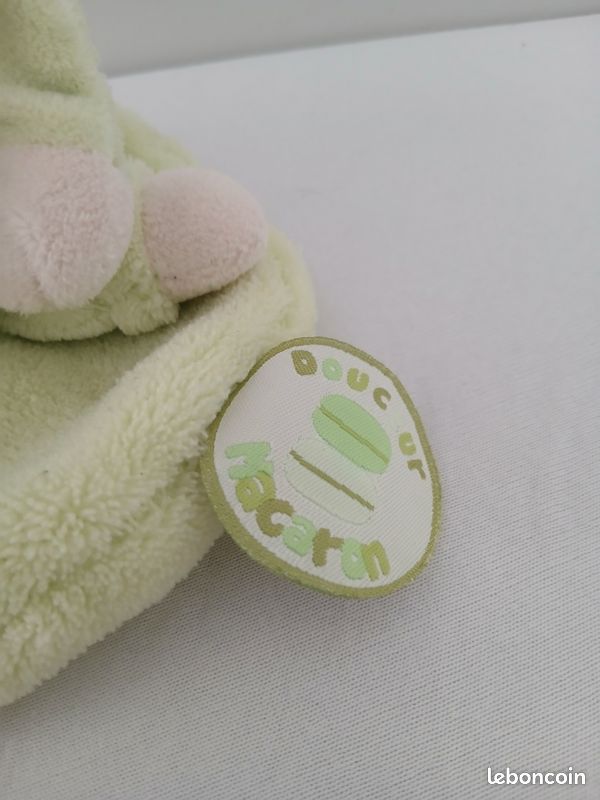Doudou et compagnie douceur macaron vert (image 2)