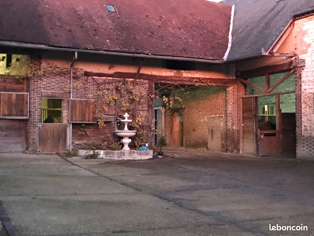 Maison 7 pièces 270 m² · à Chailley · 270 m² · 600 000 €