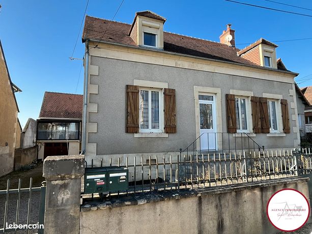 Maison 8 pièces 225 m²