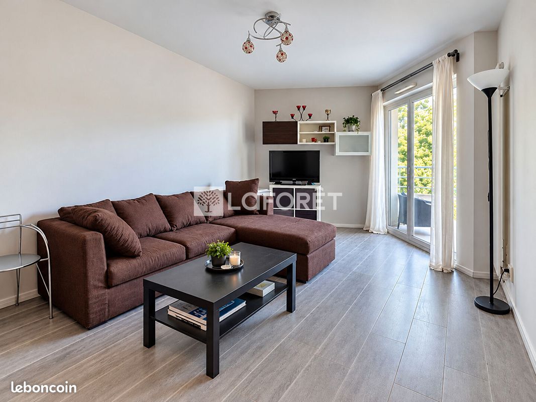 Appartement 2 pièces 43 m² · à Champigny-sur-Marne · 43 m² · 210 000 €