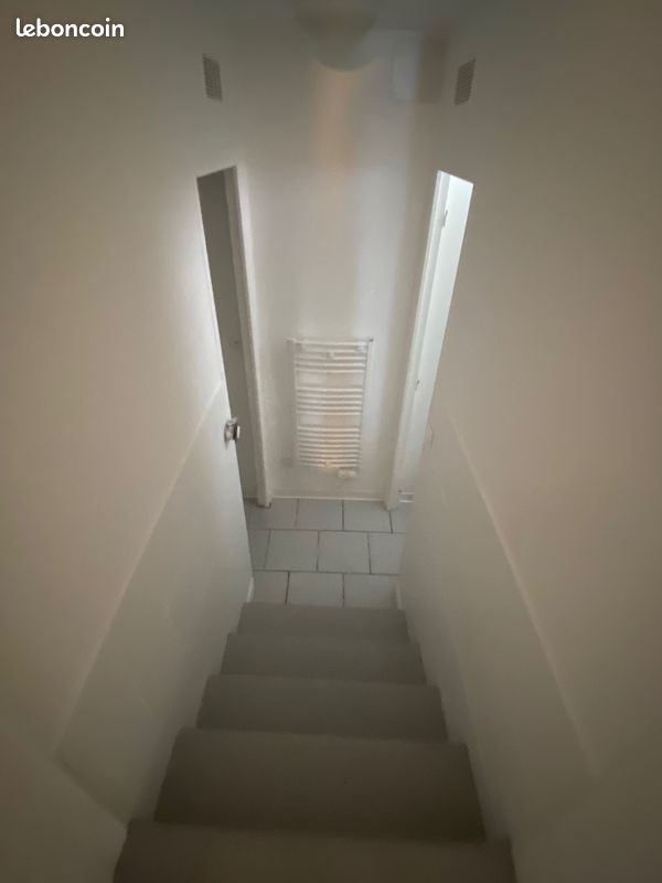 Studio A LOUER 20 m² 425 TTC - Poitiers 86000 (image principale 2)