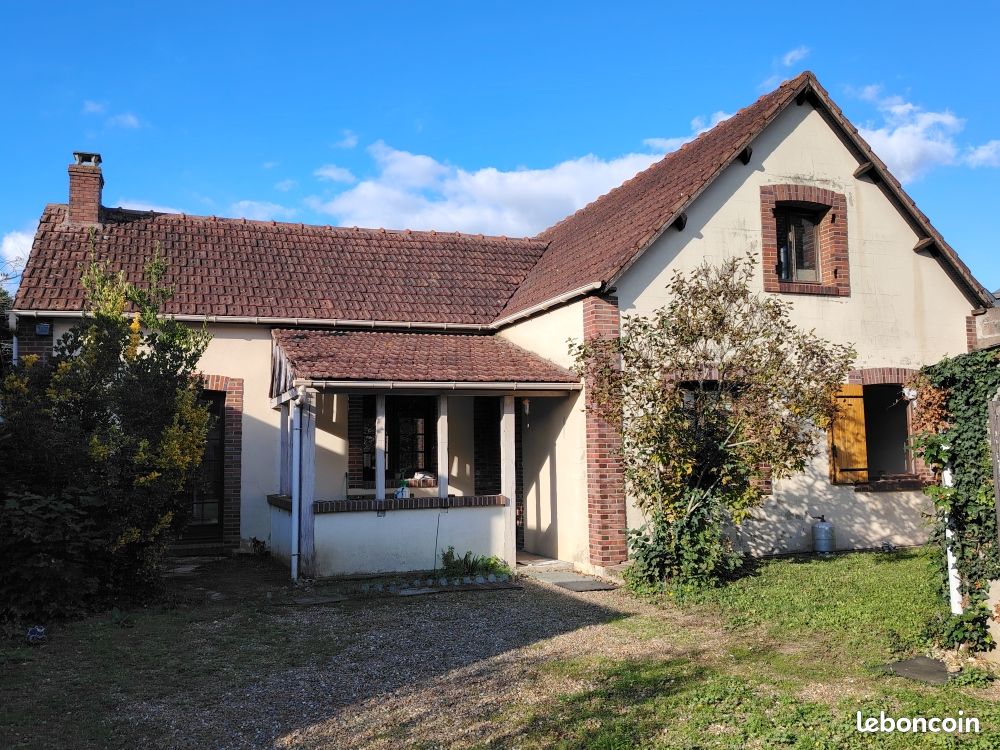 Maison 4 pièces 138 m² · à Lucé · 138 m² · 226 000 €
