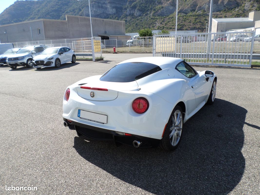 ALFA ROMEO 4C 240cv Standard EDITION (image 2)