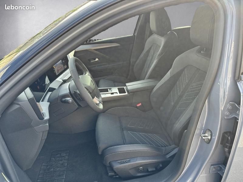 Opel Astra 1.2 Turbo Hybrid 145ch Ultimate e-DCT 6 (image 9)