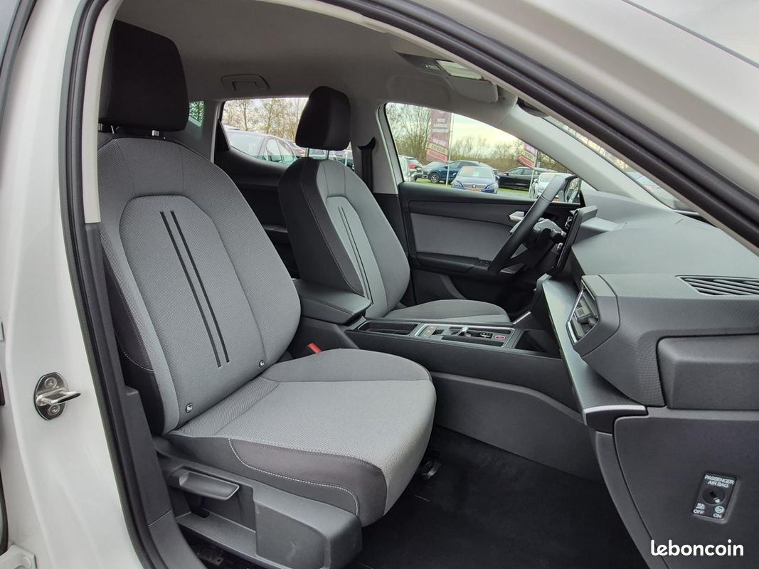 Seat leon 2.0 diesel 150 boite automatique camera de recul + radar av/arr + carplay + full led (image 9)