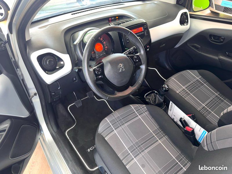 Peugeot 108 1.0 VTi 68 STYLE 5P (image 2)