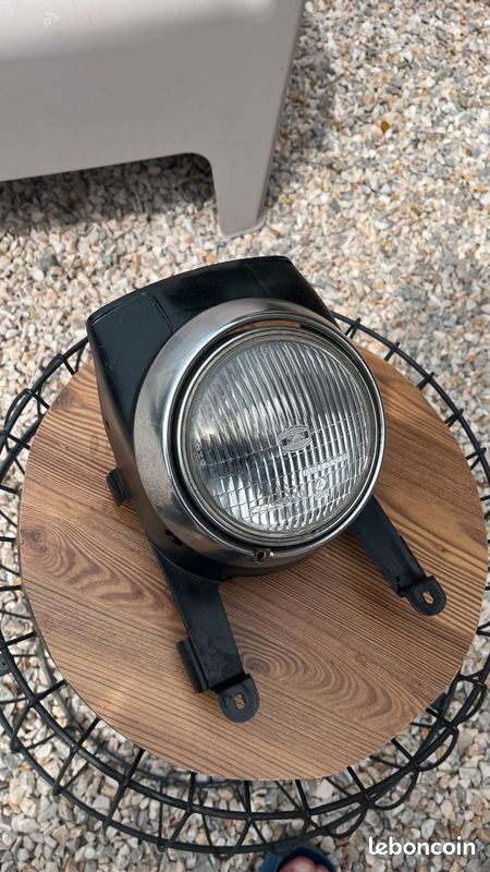 Phare rond Honda rétro - Honda CX (image 1)
